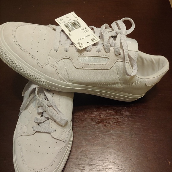 continental vulc cloud white